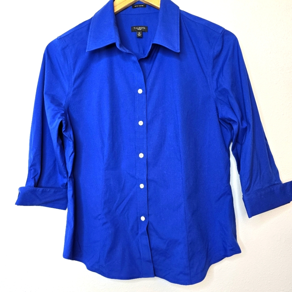 Talbots Petite 8p Cobalt Blue Button down Shirt 3/4 Cuff sleeve Wrinkle Resistan
